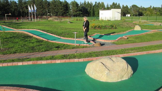 Minigolf on jõukohane igas eas harrastajaile