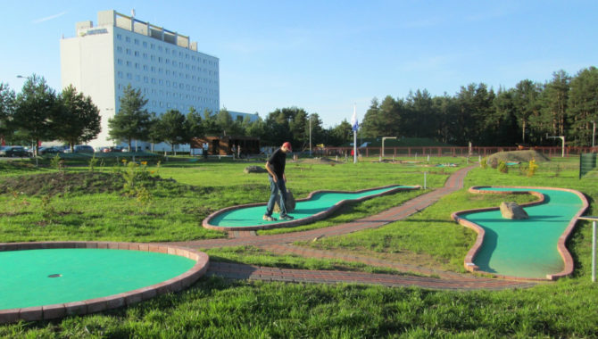 Toila SPA Hotelli minigolf